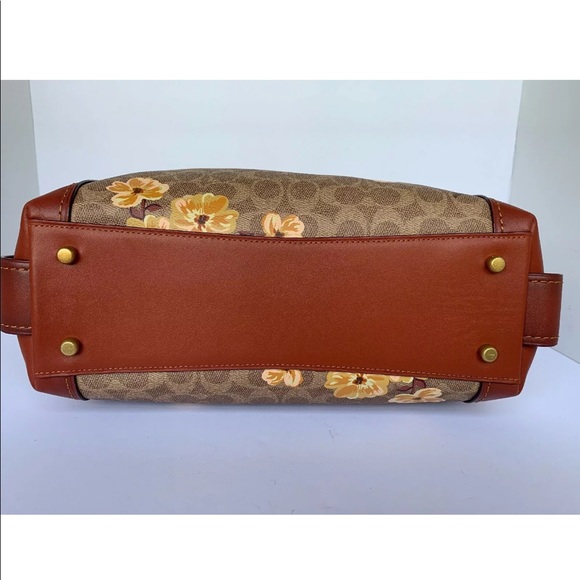 Coach 54651  Prairie Coated Canvas Signature - Picture 4 of 6